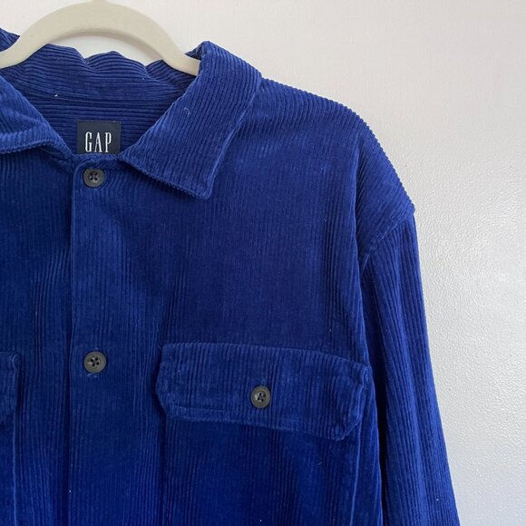 The Gap corduroy Fall shacket button up - Picture 4 of 4